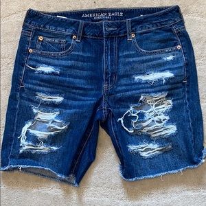 Jean ripped shorts